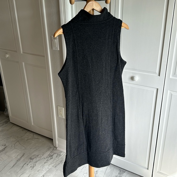 Toad Long Wool blend Tunic Vest Grey Black Medium New - Picture 3 of 13